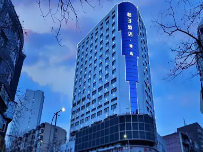 桔子酒店智能停車(chē)場(chǎng)車(chē)牌識(shí)別系統(tǒng)